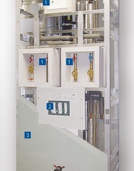 Vertiikale Brandabschottung: [ 1 ] Brandschutzummantelung Lüfter & Revisionsöffnungen; [ 2 ] Spezielle Brandschutzabdeckung für die WC-Revisionsöffnung; [ 3 ] Beplankung entsprechend der Feuerwiderstandsklasse; [ 4 ] Brandverschlüsse für Rohrdurch