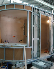 Anbringung der Beplankung sowe der Installationen.