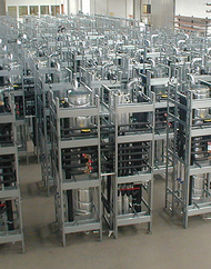 Fertigung der Installationsschächte und Installationswände im Werk.