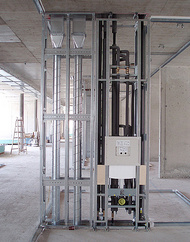 Huter Schachtinstallationselement vorbereitet für eine vertikale Brandabschottung mit thermischer Streckenisolierung.